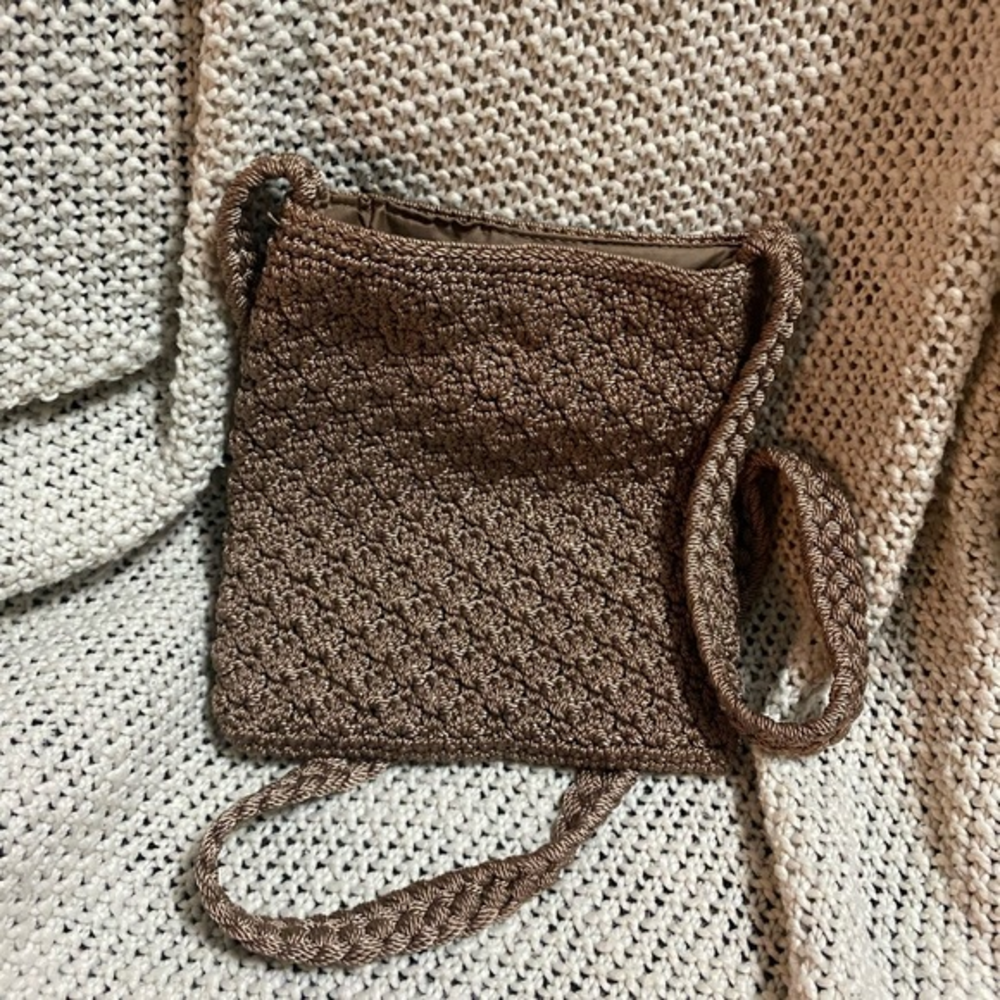 The Sak Woven Small Crossbody Purse‎